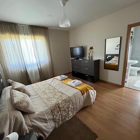 Apartament Os Cabaleiros Mos Zewnętrze zdjęcie